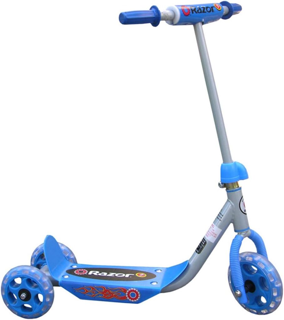 Razor Jr. Lil’ Kick – 3-Wheel Kick Scooter for Younger Children (Ages 3+), Max Rider Weight 44 lb (20 kg)